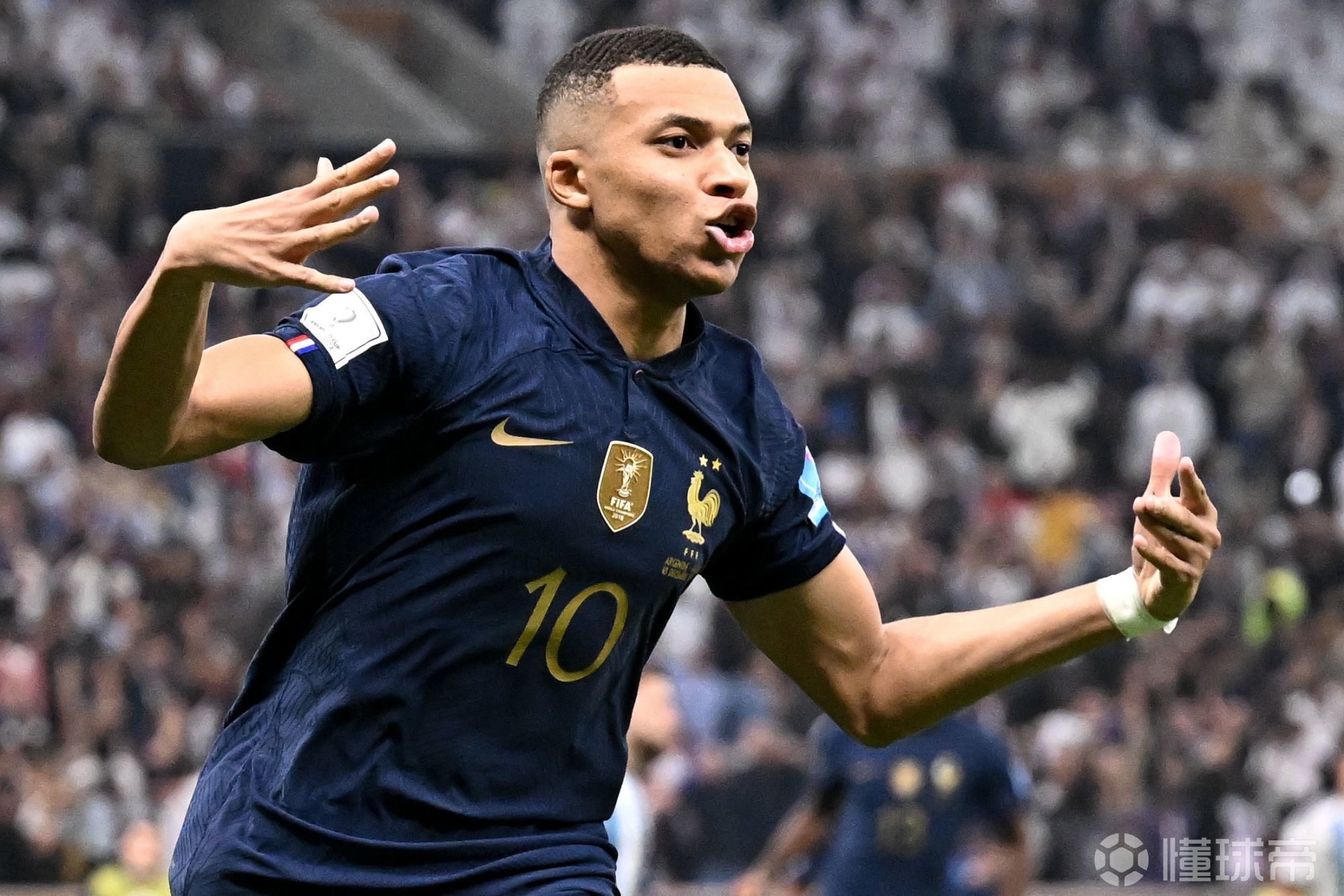 中足联俱乐部财务约定：若签阴阳合同俱乐部将降级，球员禁赛两年（中足联明确财务红线：涉阴阳合同，俱乐部降级、球员禁赛两年）