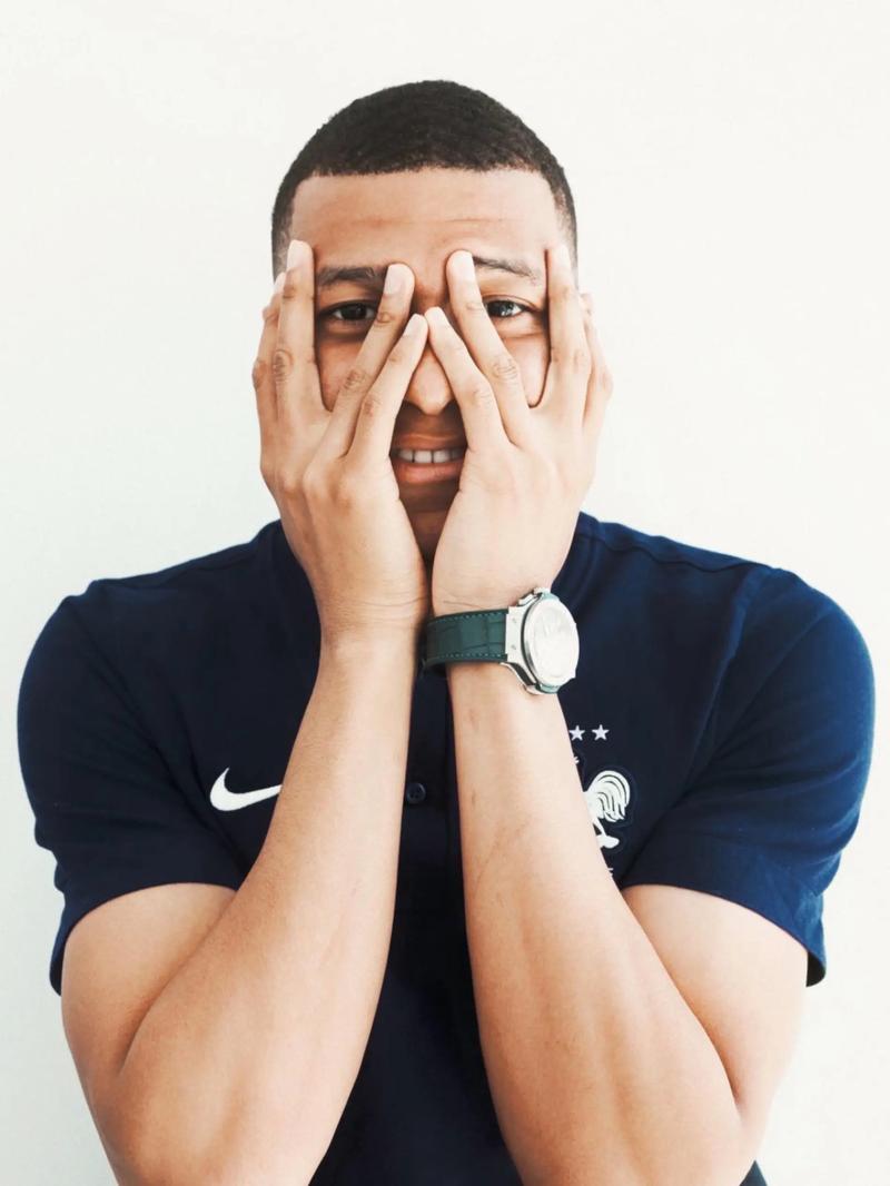 记者：萨拉赫确认不去客场踢欧冠，周末对阵海鸥回归（记者：萨拉赫确认缺席欧冠客场，周末战海鸥将复出）